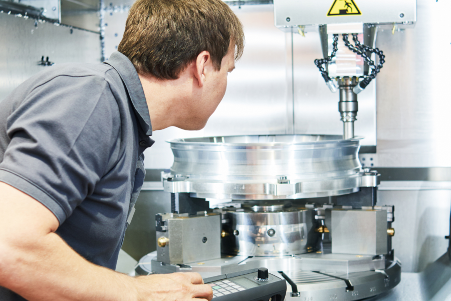 Instandhalter CNC-Maschinen FFZ Glashütte