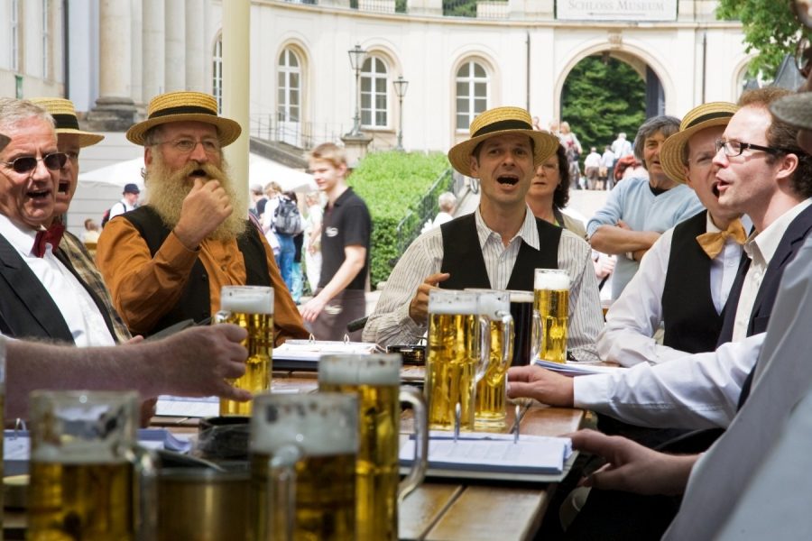 Mitarbeiter Biergarten